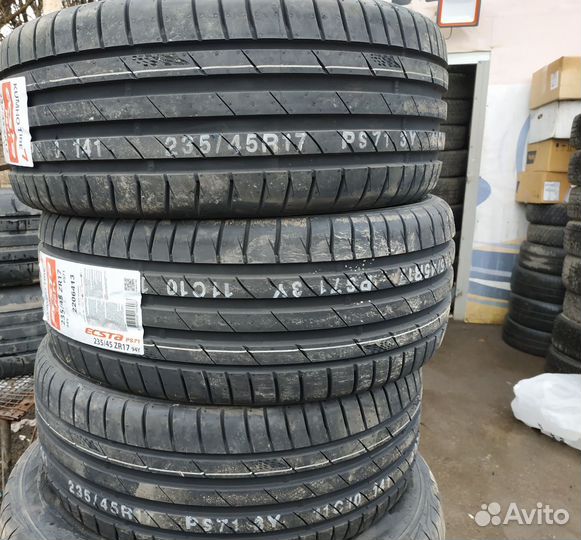 Kumho Ecsta PS71 245/35 R20 95Y