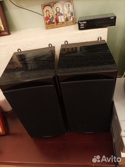 Акустические колонки Ultimate SYM1 bookshelf