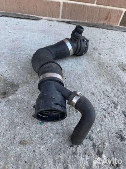 Патрубок системы охлаждения бмв х5 е70,х6 е71 м57н