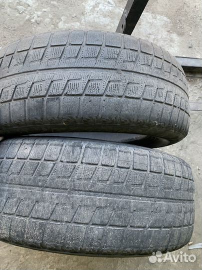Bridgestone Blizzak Revo2 215/60 R16