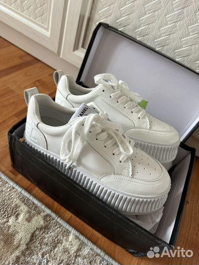 Кеды белые Chanel