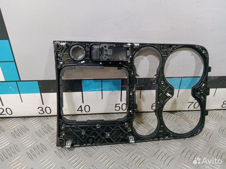 Б/У Накладка центральной консоли#001