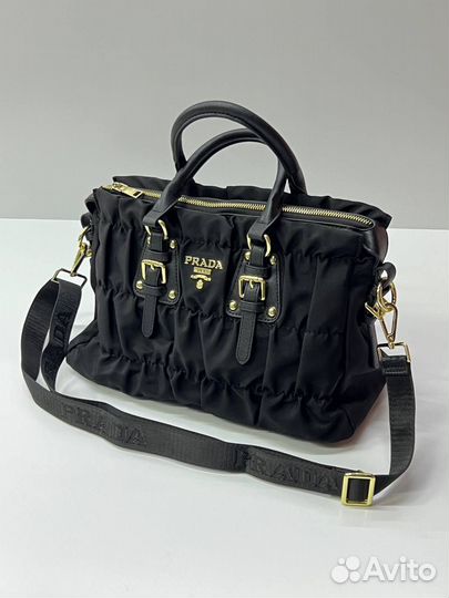 Женские сумки Prada