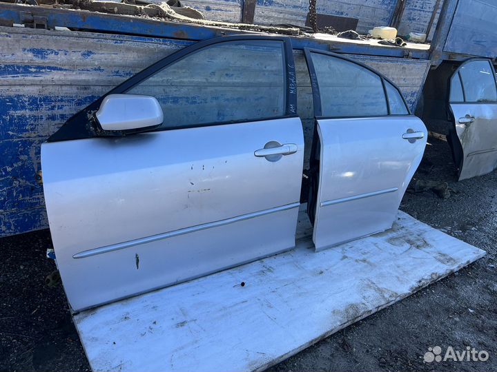 Дверь передняя левая серебро Mazda 6 GG 2002-2005
