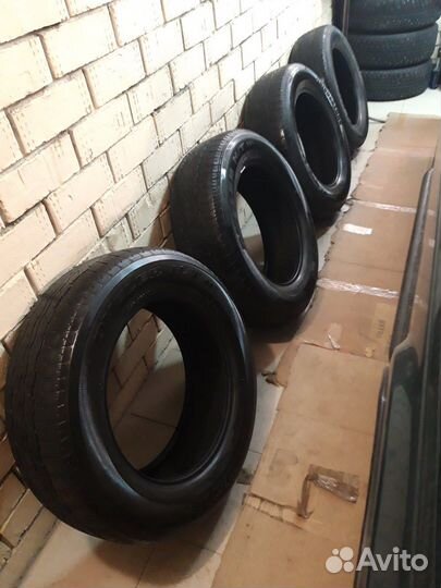 Bridgestone Dueler H/T 687 225/65 R17 101