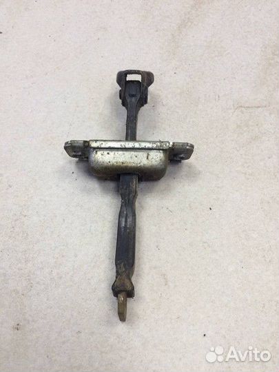 Ограничитель двери задней левой Hyundai Solaris