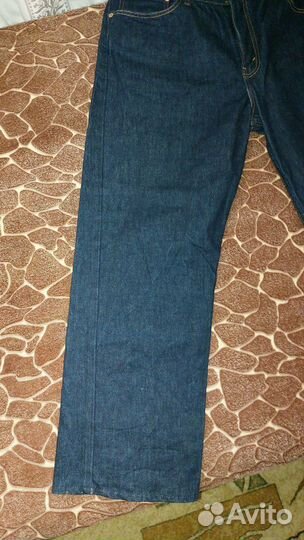 Джинсы levis