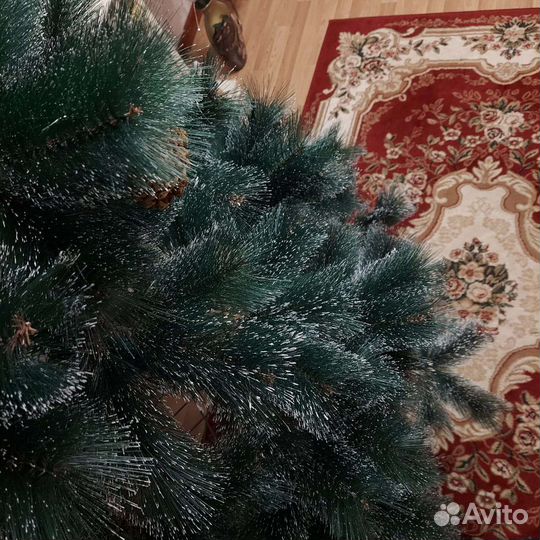 Ель искусственная новая, 240см