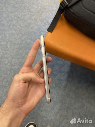 iPhone 11 64 gb / 83 Акб