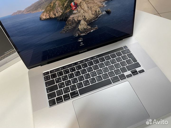 Ноутбук Apple MacBook Pro 16 32gb 8tb