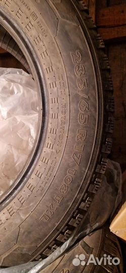 Nokian Tyres Hakkapeliitta 5 SUV 235/65 R17 108T