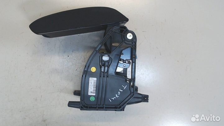 Подлокотник Skoda Octavia (A7), 2016