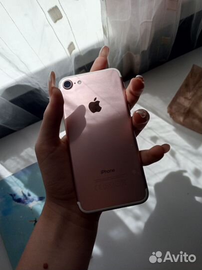 Телефон iPhone 7 128gb