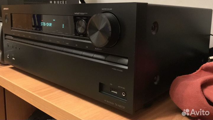 Ресивер Onkyo TX-NR 737