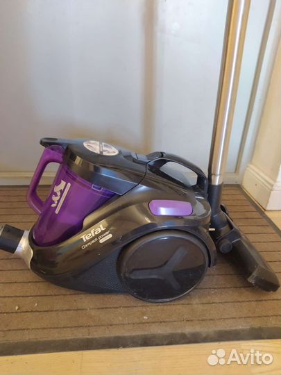 Пылесос Tefal. Безмешковой