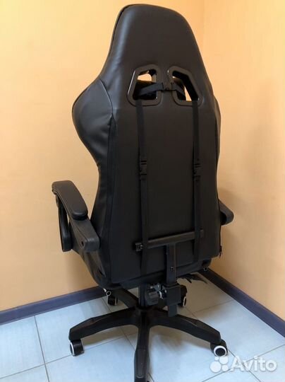 Офисное кресло (геймерское). Кресло для директора