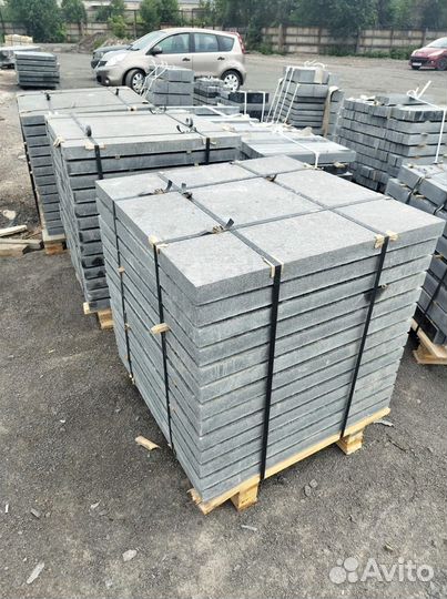 Памятники из гранита оптом габбро диабаз