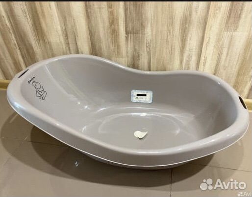 Ванночка для купания новорожденного