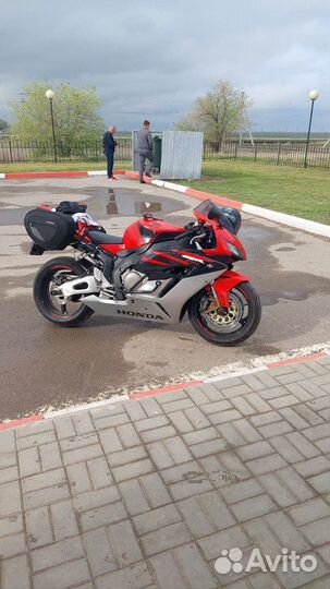 Honda CBR1000RR FireBlade