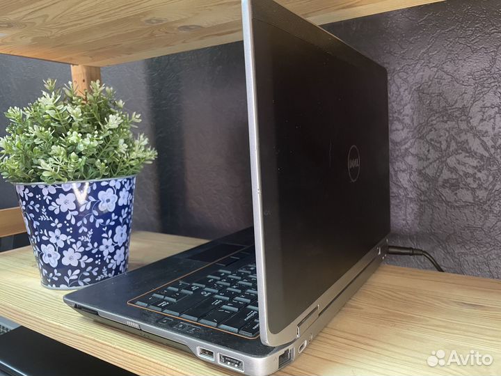 Ноутбук Dell / Core i5 / 13.3