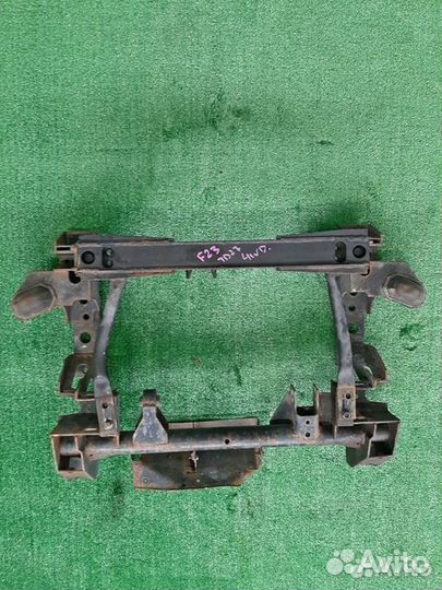 Балка nissan atlas F23 TD27 1995