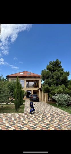 Дом 200 м² на участке 6 сот.