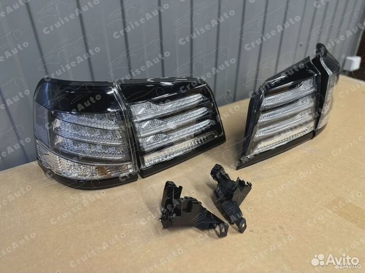 Задние фонари Lexus LX 570 07-15 черные антихром