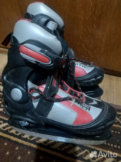 Коньки хоккейные детские