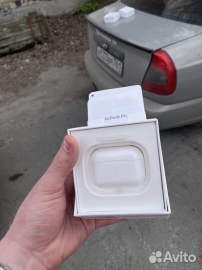 Apple AirPods PRO новые