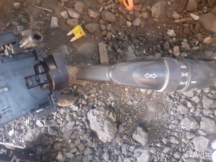 Переключатель подрулевой Ссанг Енг Актион