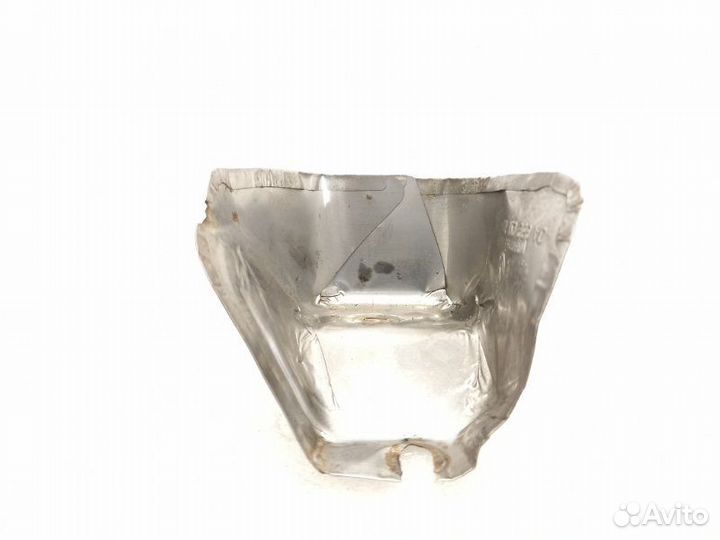 Тепловой экран Audi Q5 8RB 2.0 caha 2009