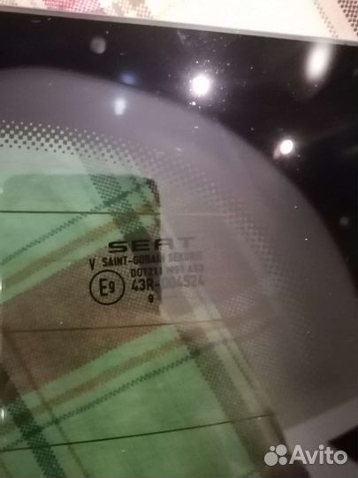 Стекло крышки багажника Seat Ibiza 4