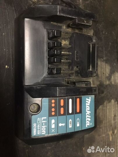 Зарядное устройство