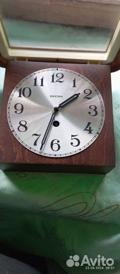 Настенные часы ''Весна'', СССР