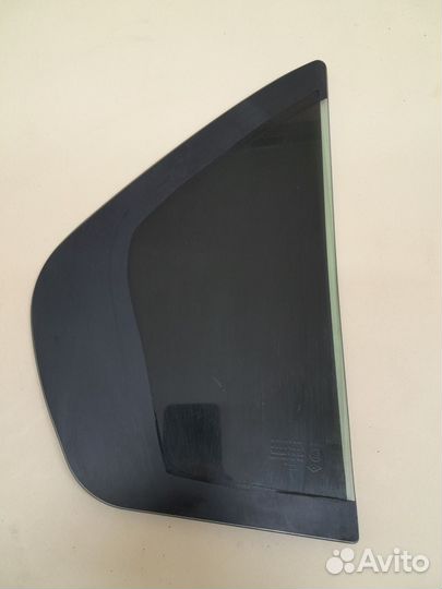 Стекло двери задней левой форточка Renault Logan 2