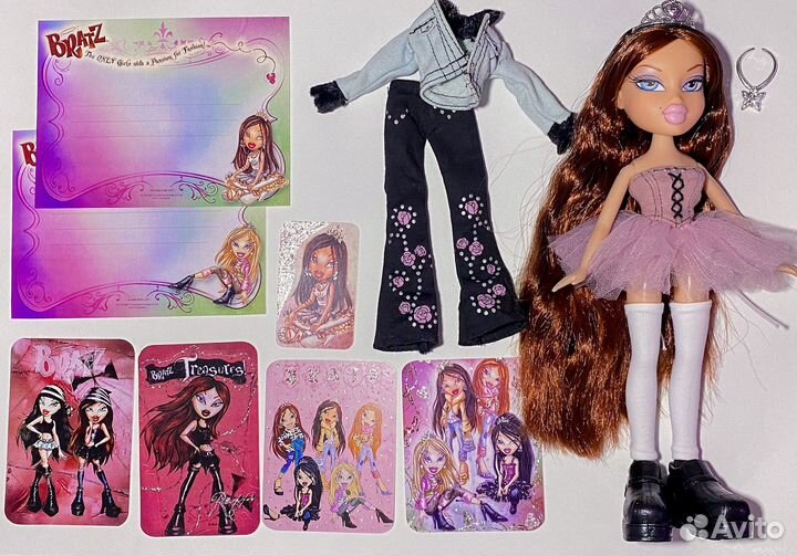 Кукла Bratz Фиби