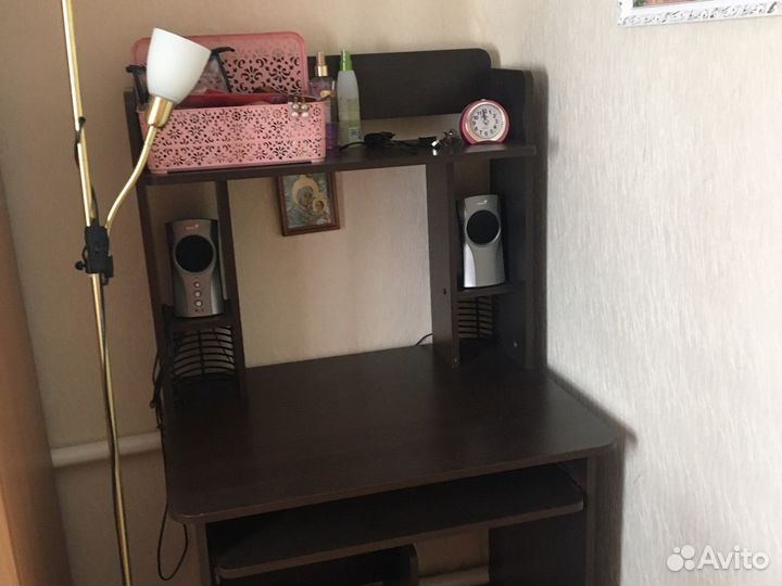 Компьютерный стол