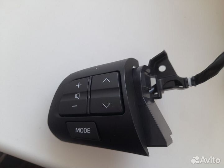 Кнопки на руль toyota corolla 150