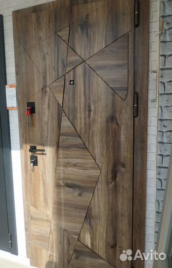 Дверь входная