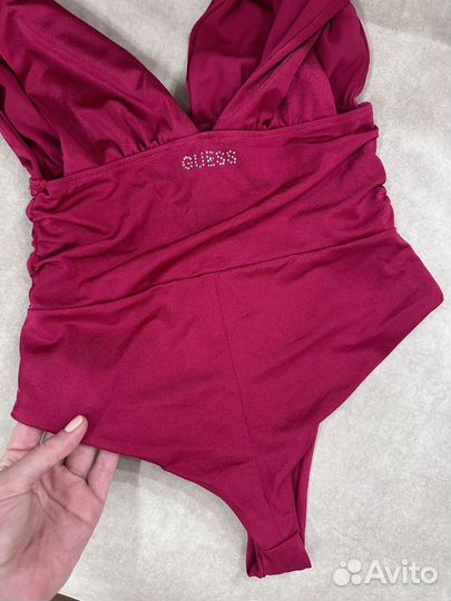 Купальник с глубоким декольте Guess S