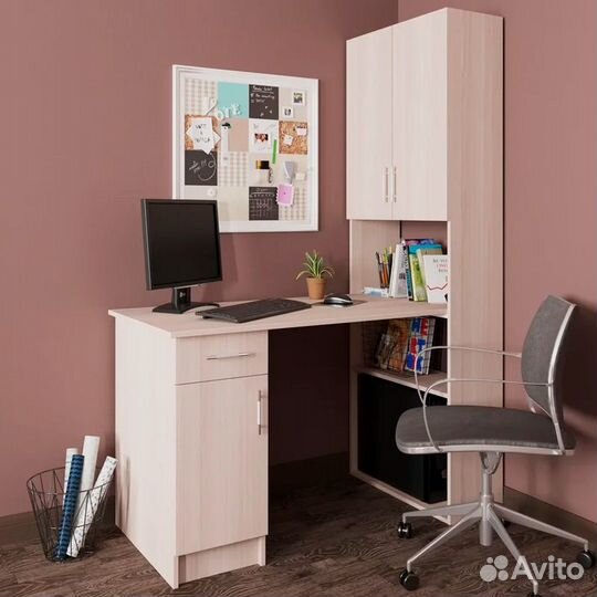 Школьный уголок