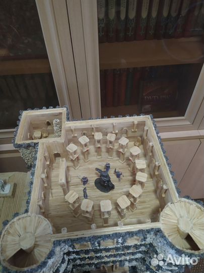 Макет средневекового замка