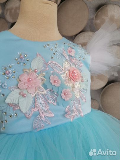 Нарядное платье для девочки 116 - 122