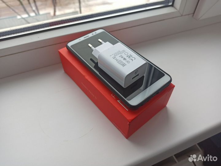 Xiaomi Redmi Note 5, 4/64 ГБ