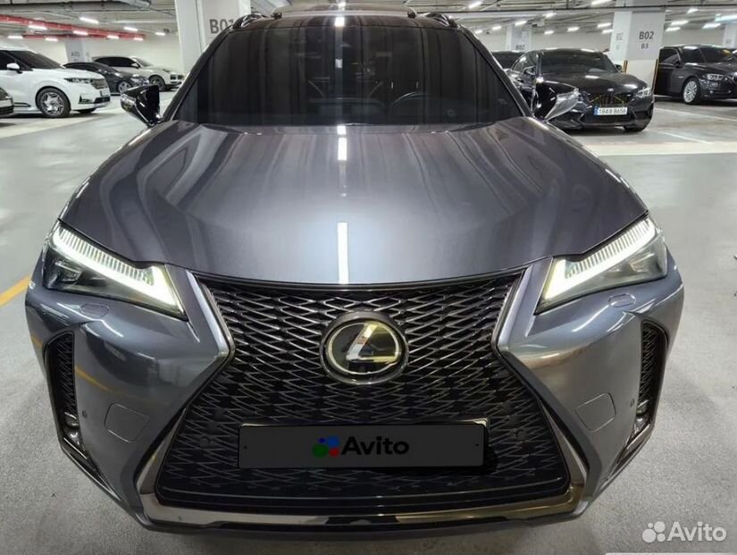 Lexus UX, 2023