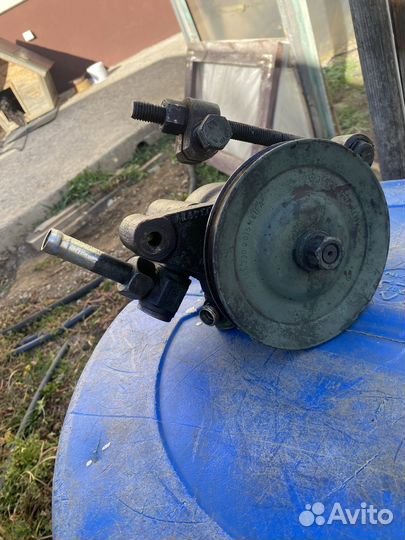 Насос гур mercedes 711