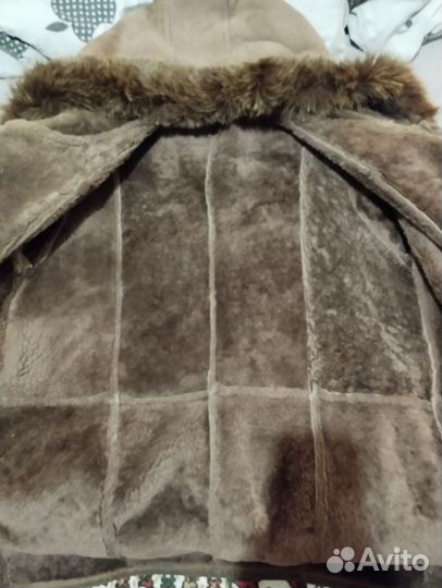 Дубленка натуральная женская с капюшоном