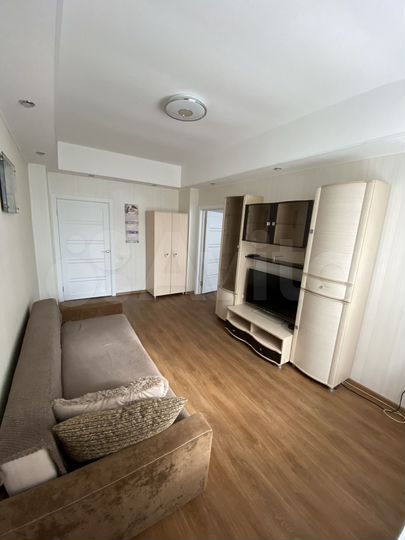 2-к. квартира, 58 м², 2/5 эт.