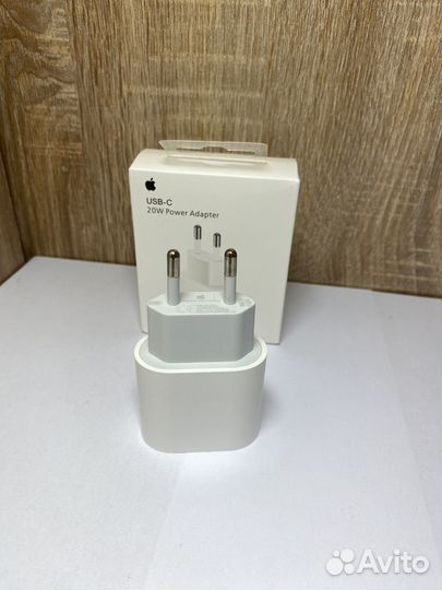 Блок питания на iPhone