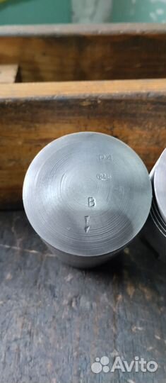 Поршни двигателя мотоцикла Ява 638